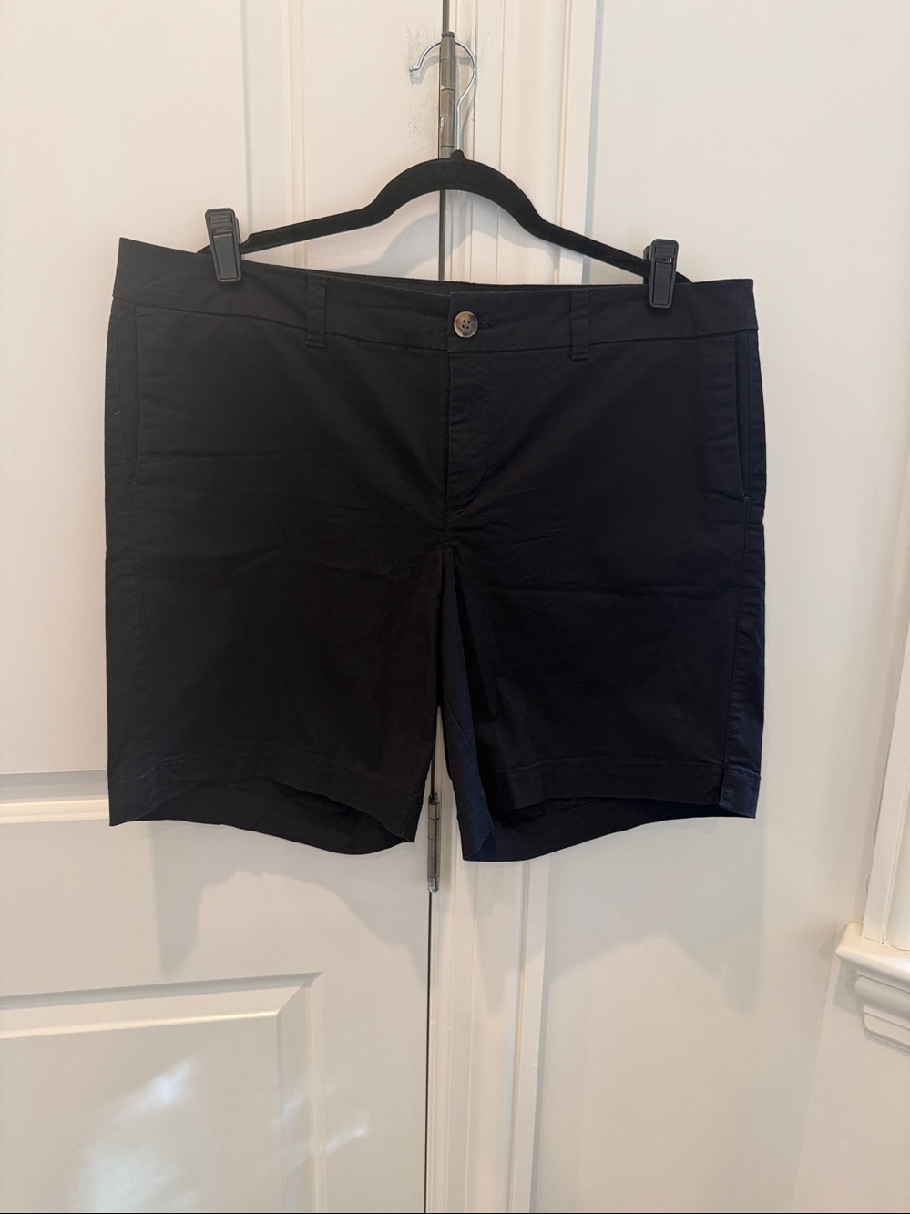 Old Navy Everyday Shorts 7” Size 14  Black
